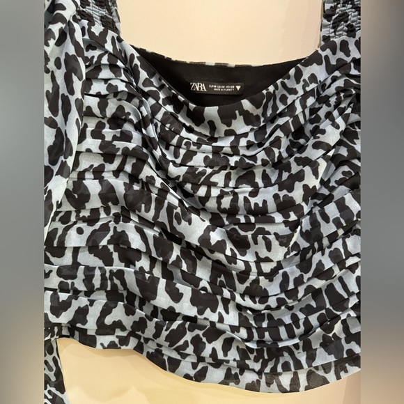Zara Blue Leopard Blouse - Picture 5 of 5